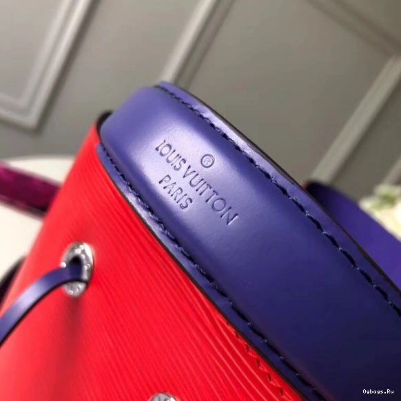 VUITTON LOUIS NÉONOÉ 0421